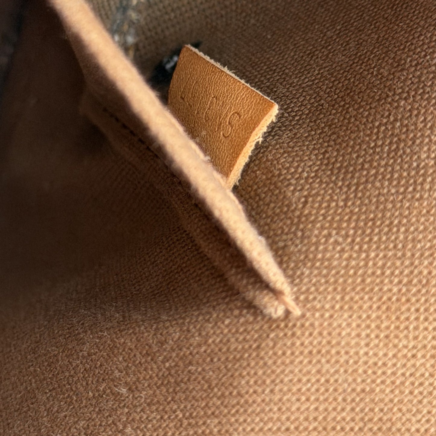Louis Vuitton Alma BB Monogram Canvas