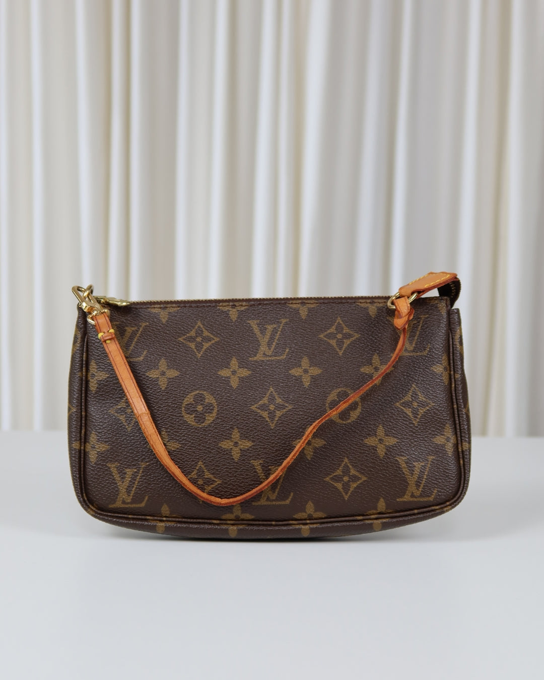Louis Vuitton Pochette