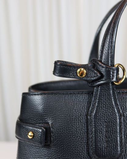 Burberry Medium Banner Leather Tote Black