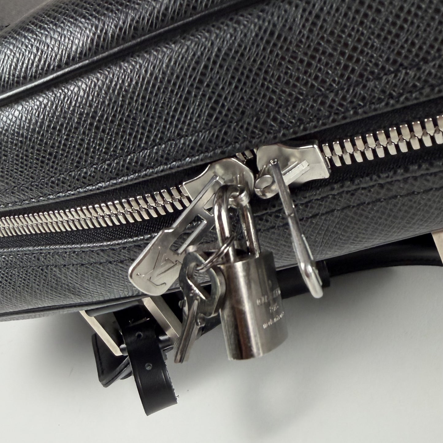 Louis Vuitton Kendall PM