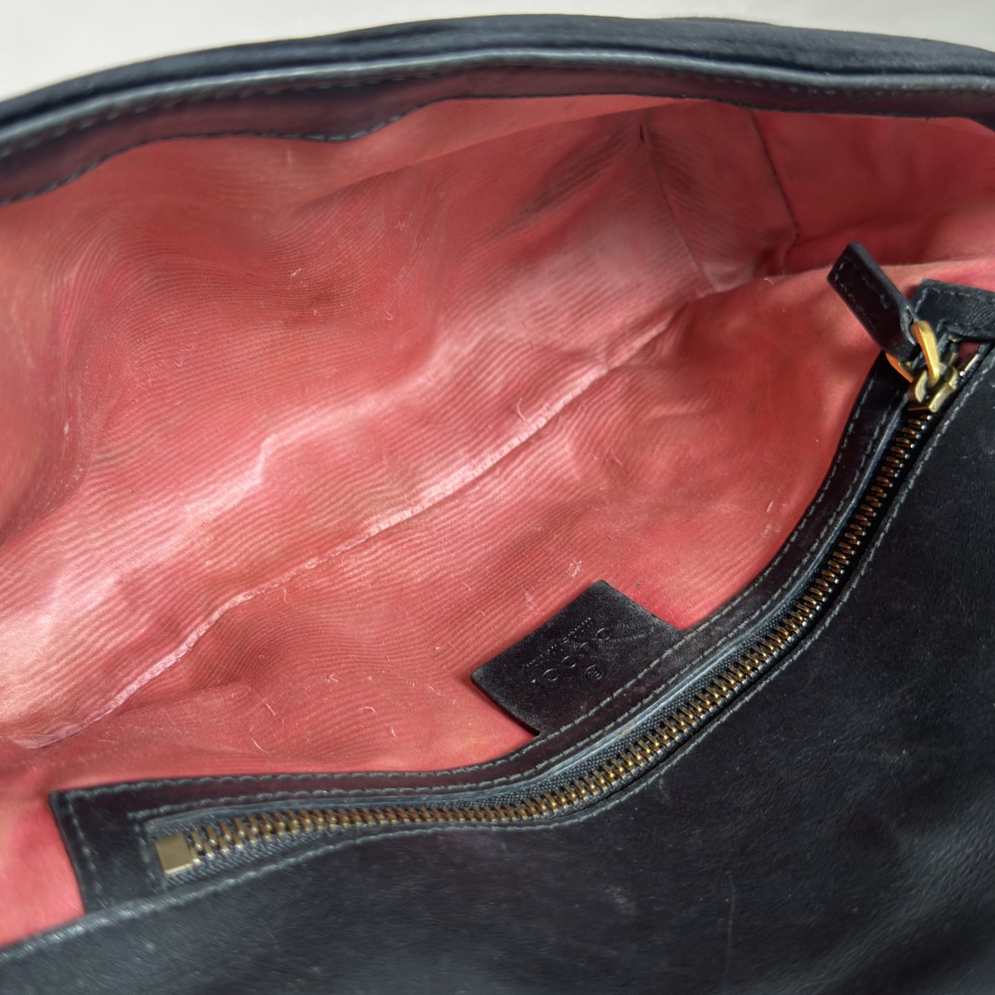 Gucci GG Marmont Velvet Medium