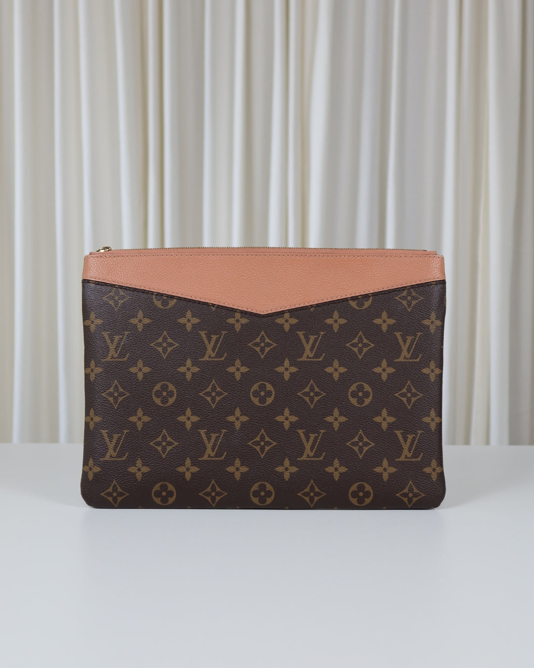 Louis Vuitton Daily Pouch Monogram Canvas Rose Poudre