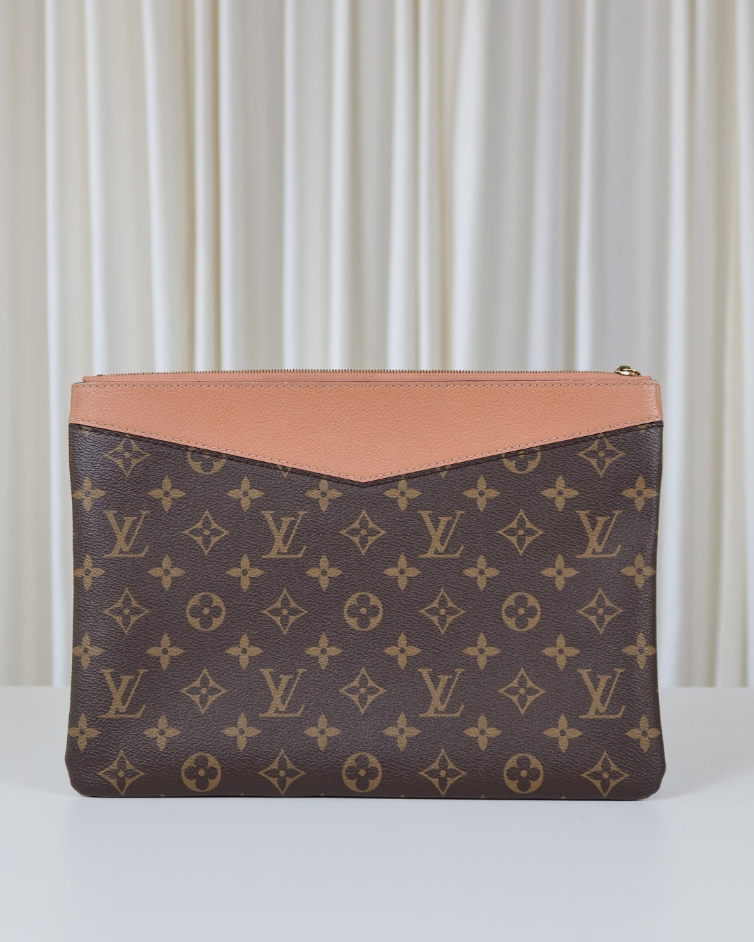 Louis Vuitton Daily Pouch Monogram Canvas Rose Poudre