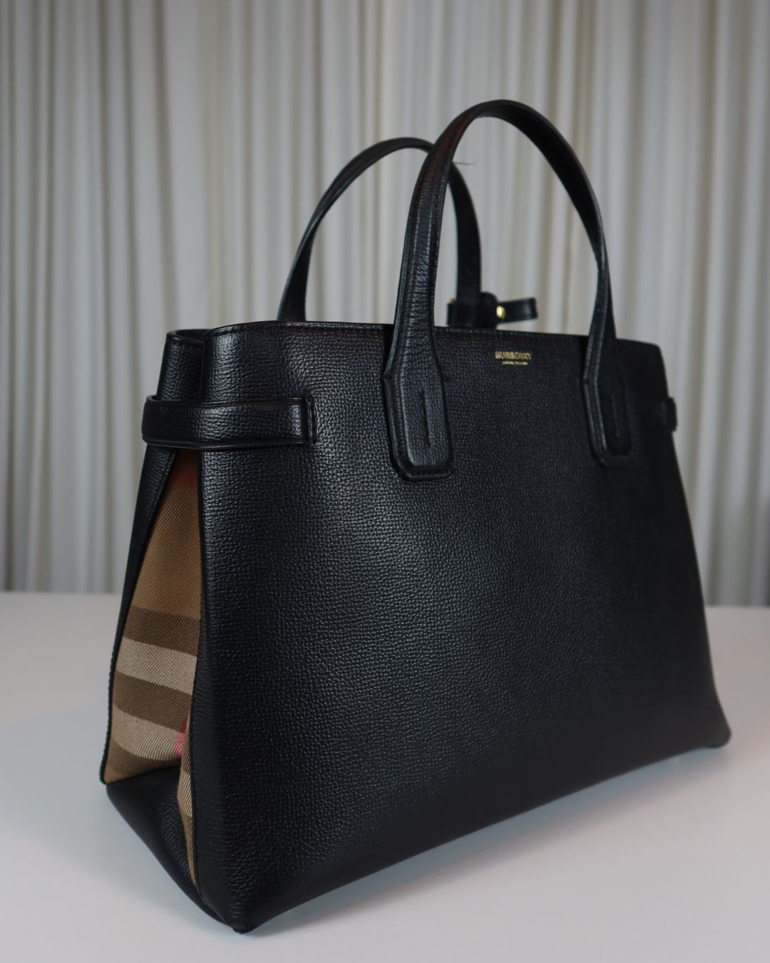 Burberry Medium Banner Leather Tote Black