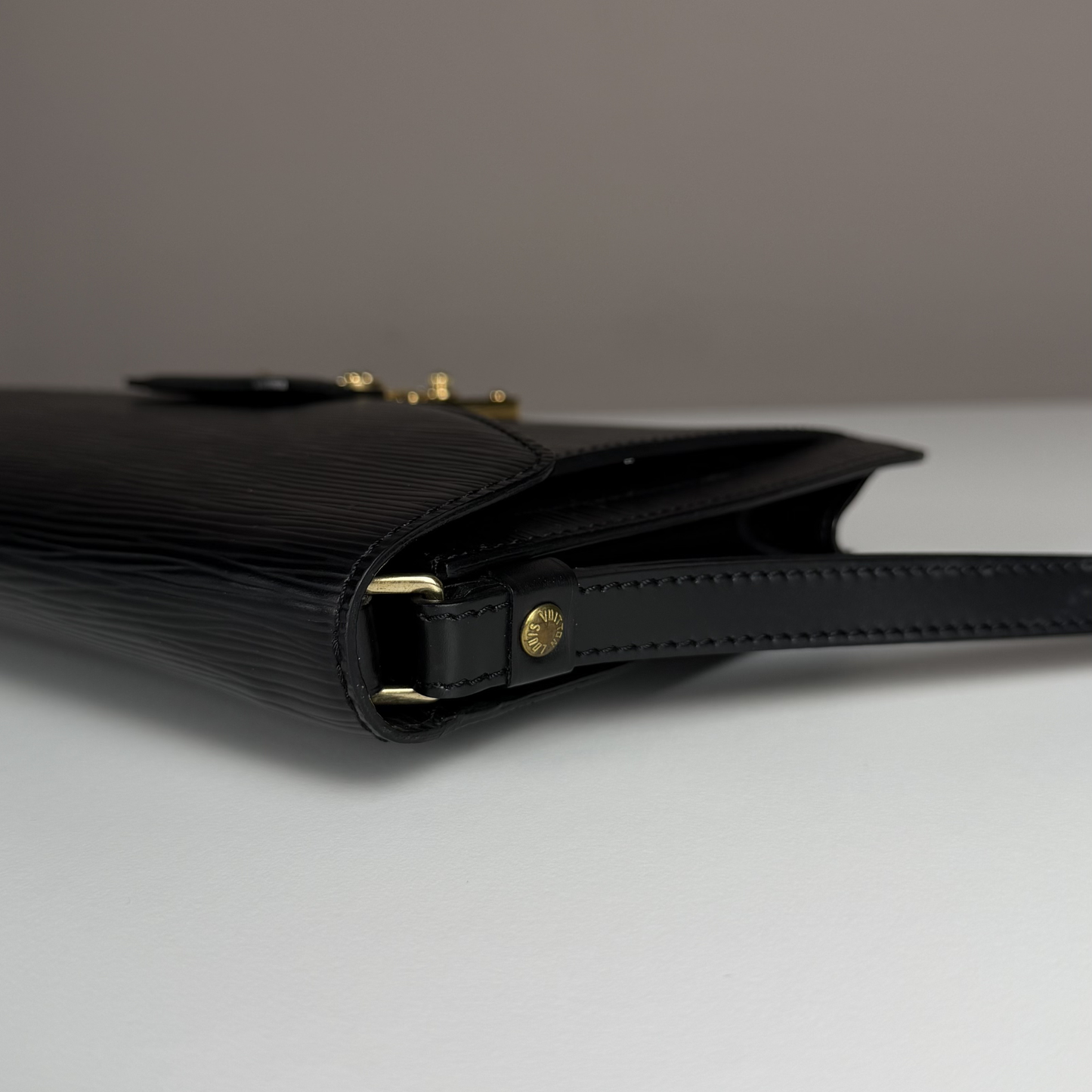 Louis Vuitton Pochette Epi Dragonne