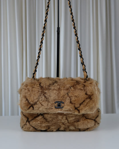 Chanel Fur Shoulder Bag – Chain Strap