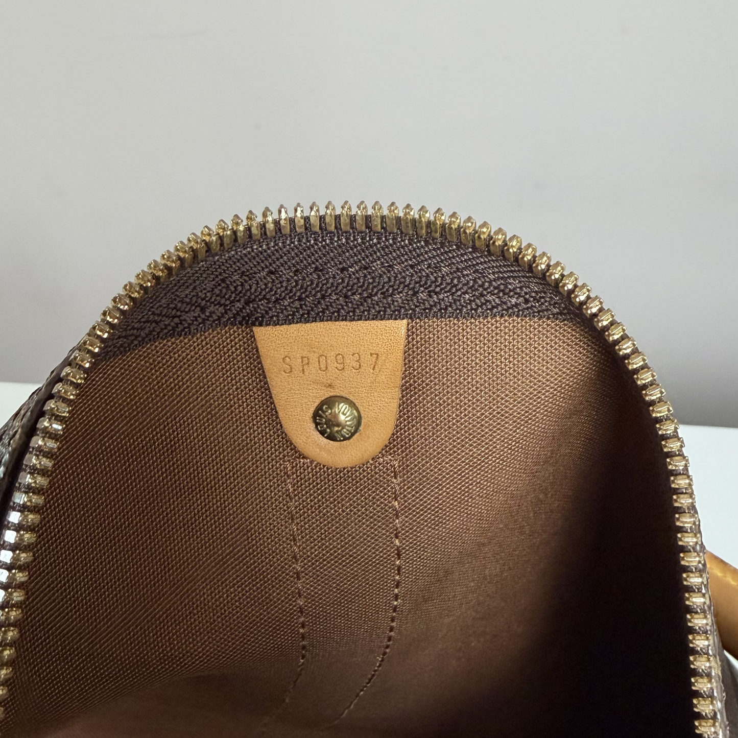 Louis Vuitton Keepall 55 – Monogram Canvas