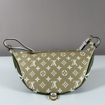 Louis Vuitton Bumbag Monogram Giant Khaki Green