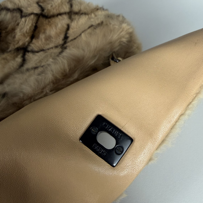 Chanel Fur Shoulder Bag – Chain Strap