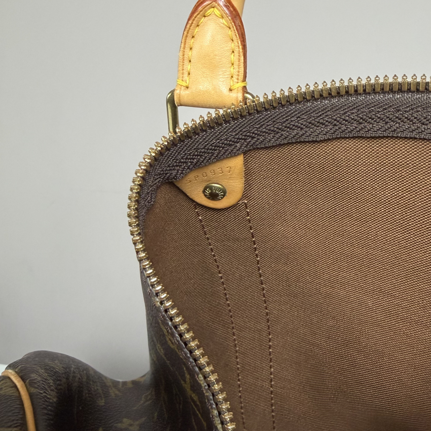 Louis Vuitton Keepall 55 – Monogram Canvas