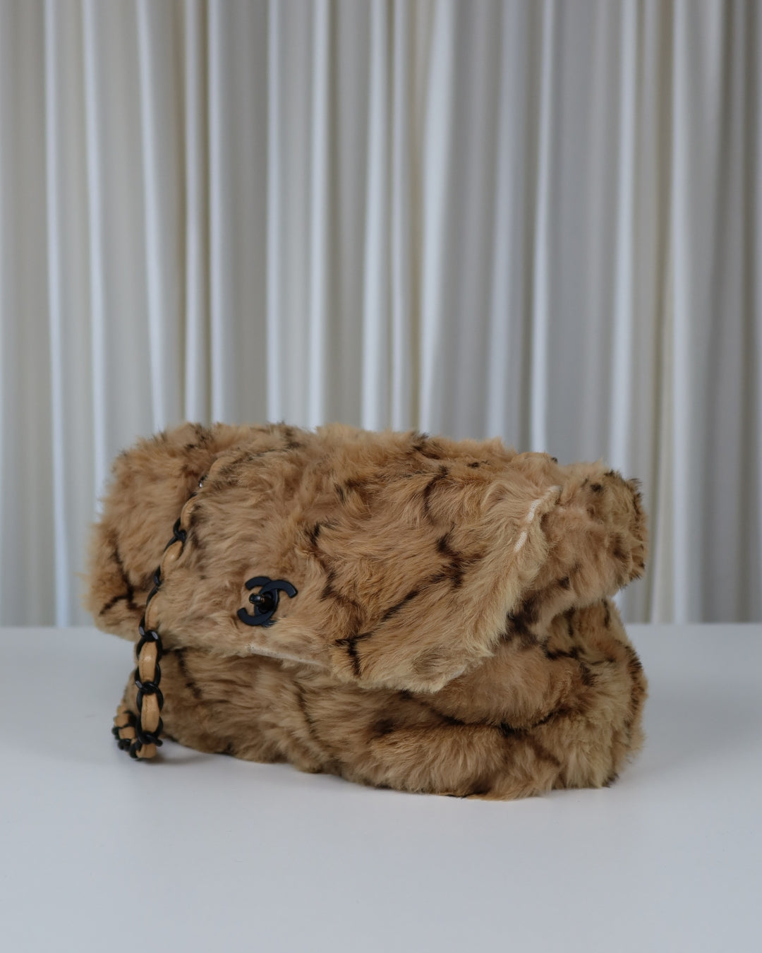 Chanel Fur Shoulder Bag – Chain Strap